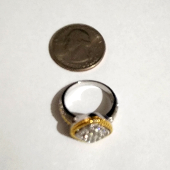 925 Sterling Silver Diamond Ring - Picture 9 of 10